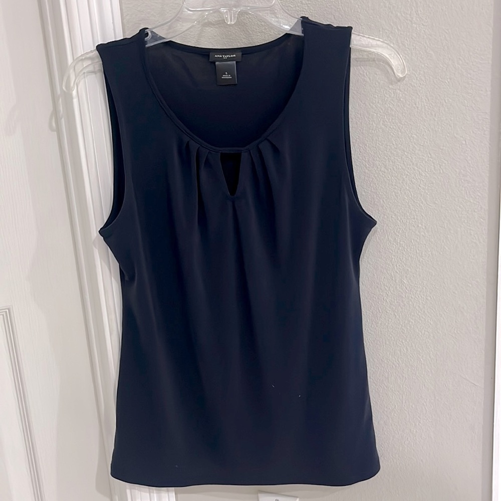 Ann Taylor Navy blue keyhole sleeveless blouse